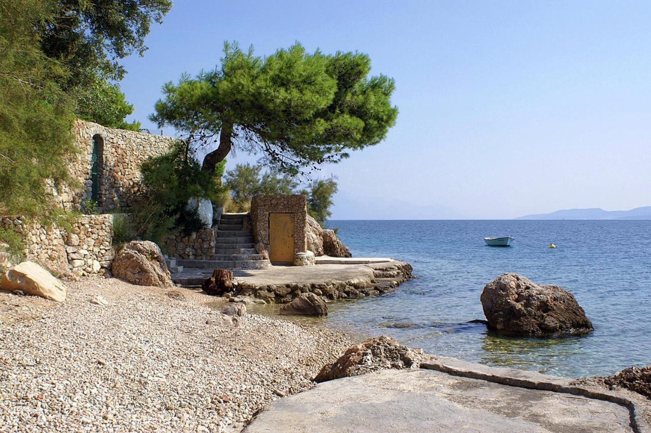 Family Friendly Apartments With A Swimming Pool Stanici, Omis - 18676 Exterior photo