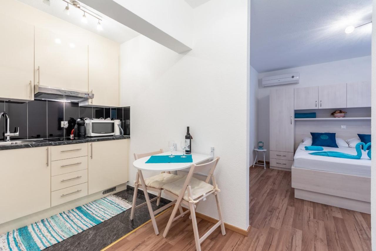 Family Friendly Apartments With A Swimming Pool Stanici, Omis - 18676 Exterior photo